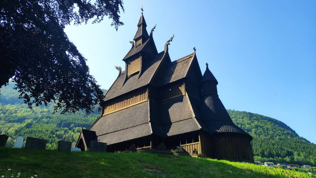 Eglise en bois Hopperstad debout de Vik 